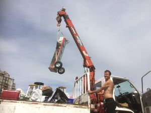 It’s Up Up and Away! The Popemobile Carrier takes him away safely till his next
adventure