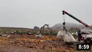 Mid Nov First Snow: Farm-food harvesting, flooding pathways with leafs, top
dressing new beds.

Toytruck slings 500-800 lbs of wet leaves exactly where i want. And BIG bags of
leafs save so many plastic bags.

Harvesting
[/the-ferment-farm/posts/categories/harvesting]
Mulch Gardening
[/the-ferment-farm/posts/categories/mulch-gardening]